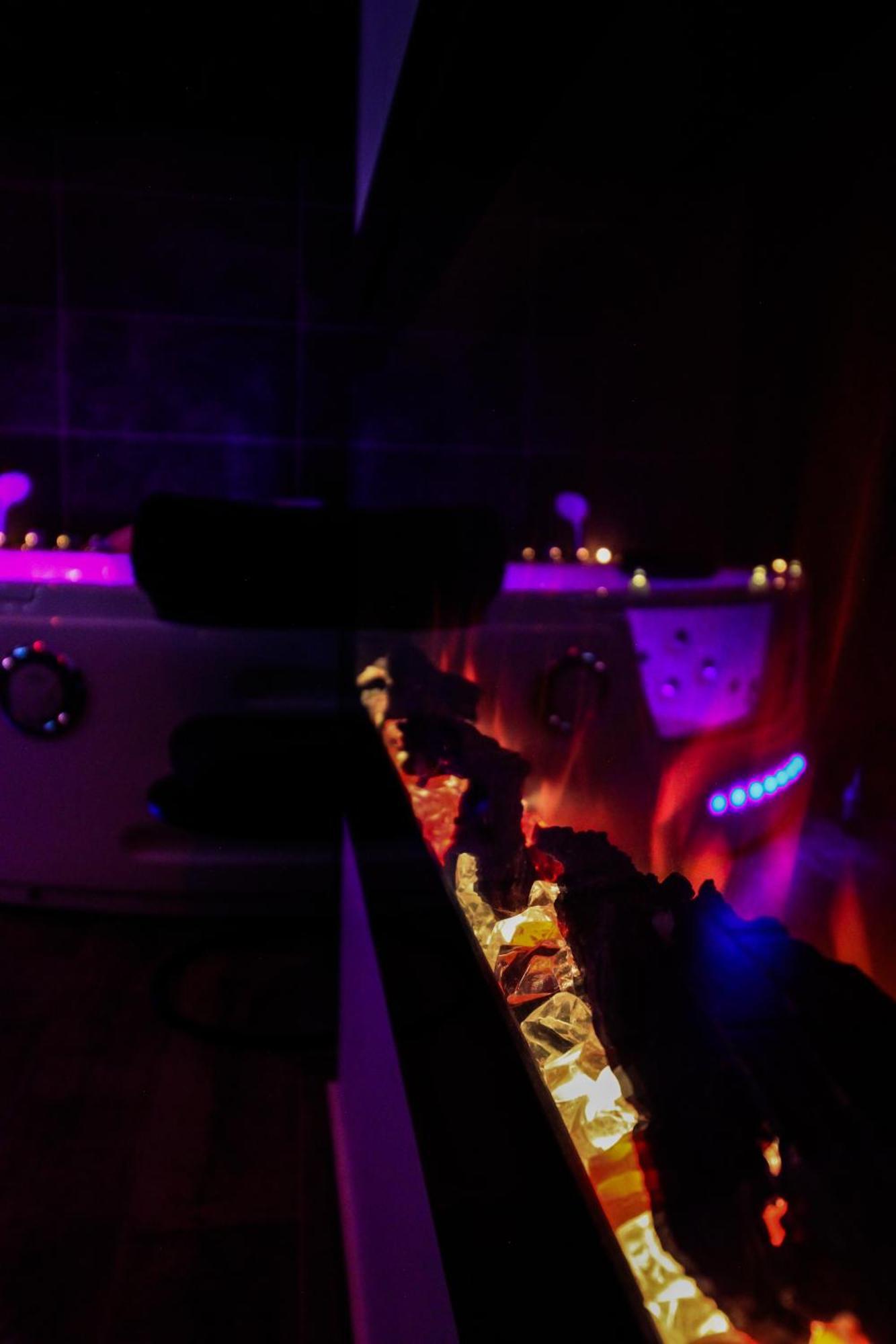 Loveroomxspa Bourg-Saint-Christophe Luaran gambar