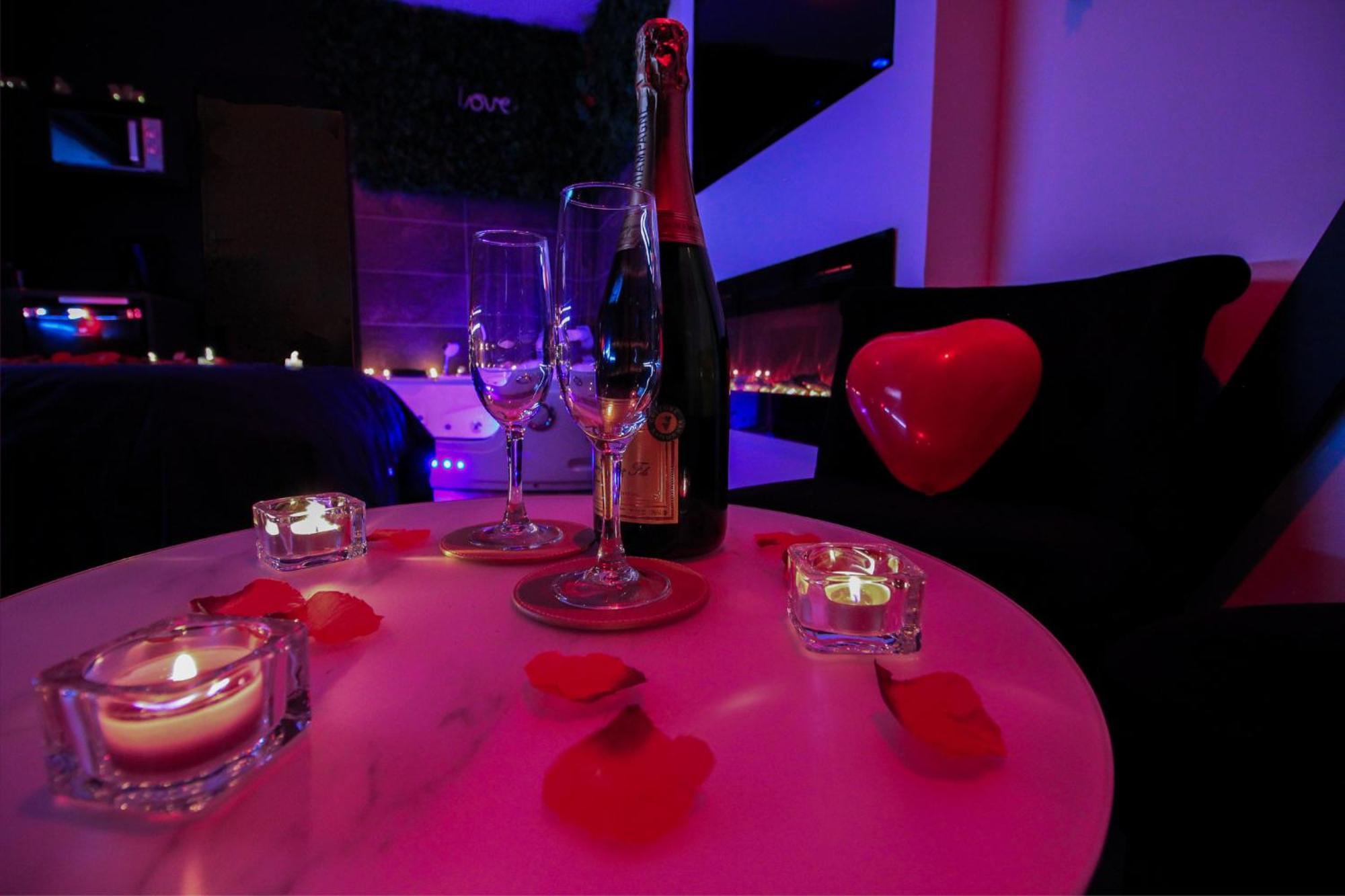 Loveroomxspa Bourg-Saint-Christophe Luaran gambar
