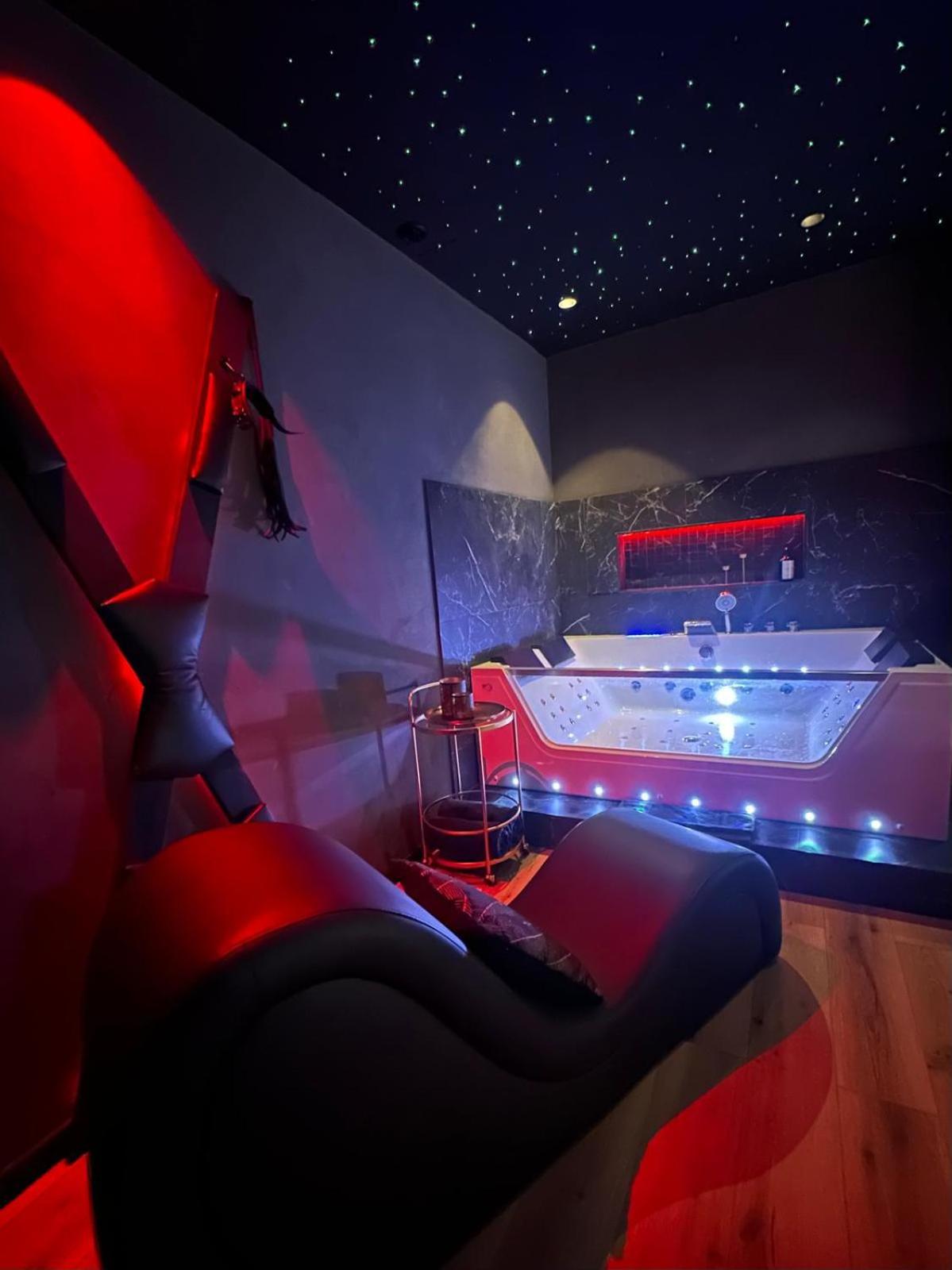 Loveroomxspa Bourg-Saint-Christophe Luaran gambar