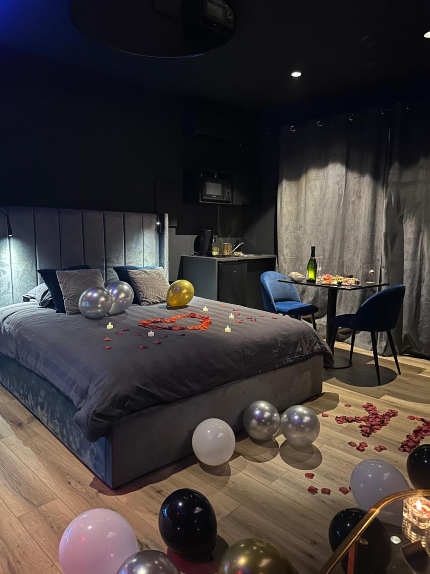 Loveroomxspa Bourg-Saint-Christophe Luaran gambar